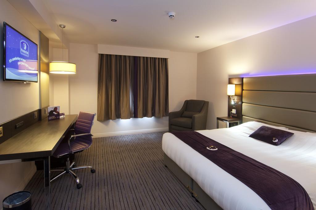 Premier Inn Inverness East ภายนอก รูปภาพ